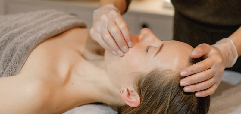 Massage intra-buccal