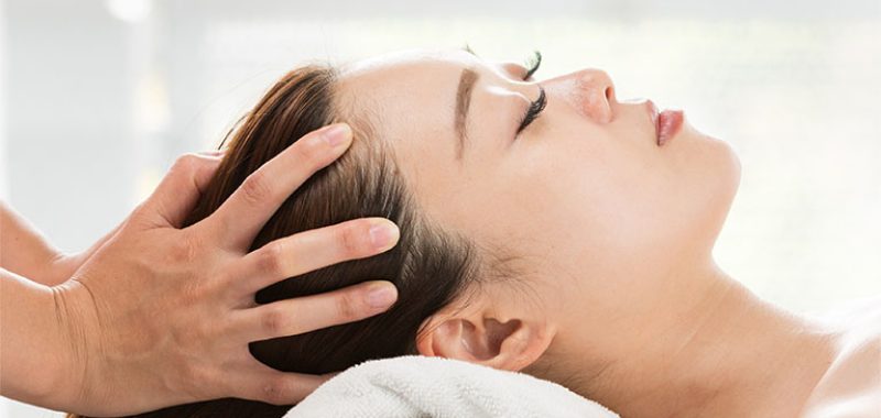 Rituel-balinais-du-cuir-chevelu Rituel-balinais-du-cuir-chevelu